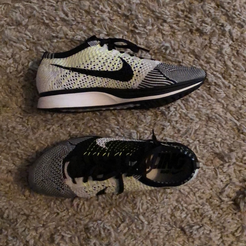 Nike Flyknit Racer